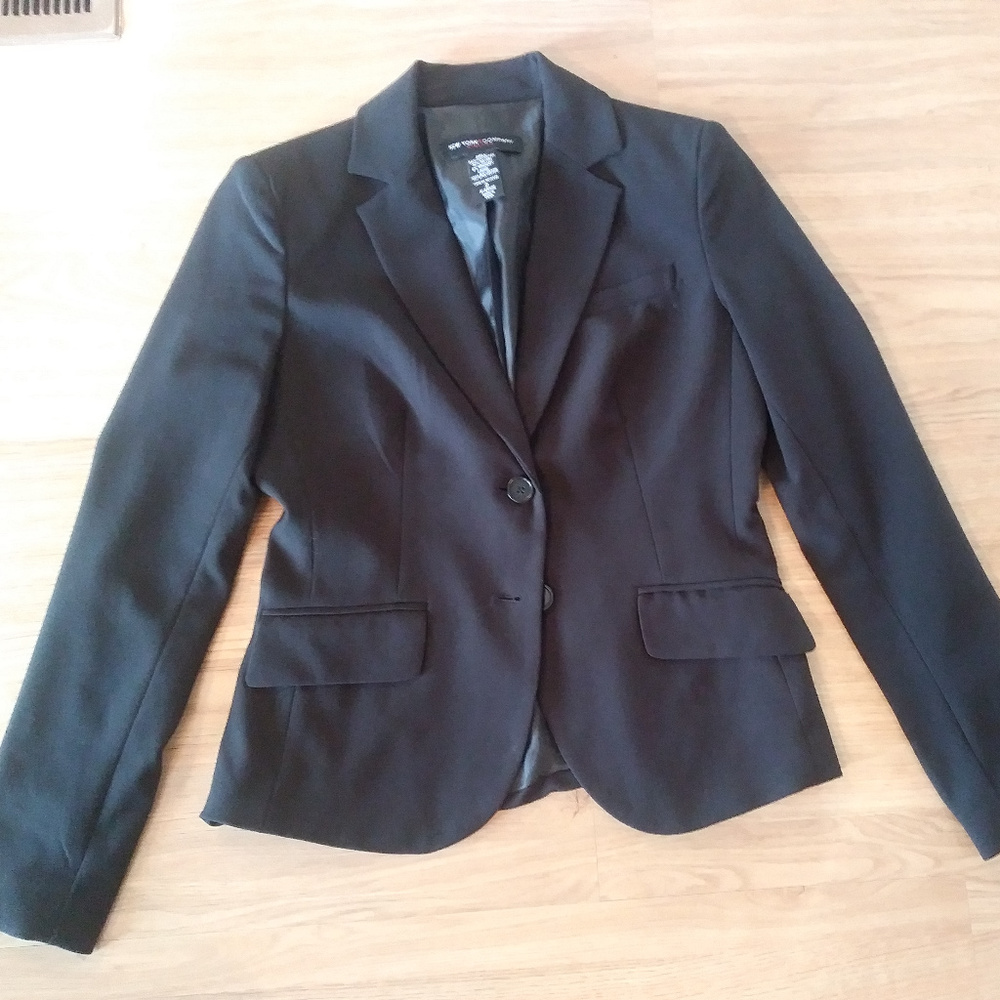 New York & Co. 2 Button Black Blazer 2